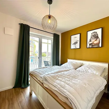 Salt & Sun Хаффкруг